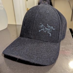 Arc'teryx Wool Ball Cap (Navy Blue) (2020)